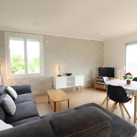 Feriehus Maison Renovee Pres De Maurs, Jardin, Terrasse, Parking Prive, Activites Et Monts Du Cantal. - Fr-1-742-274