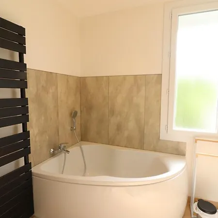 Maison Renovee Pres De Maurs, Jardin, Terrasse, Parking Prive, Activites Et Monts Du Cantal. - Fr-1-742-274 Nyaraló *